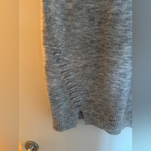 Dex long sleeve stretch wool dress with side knit details. Size M. - Picture 3 of 7